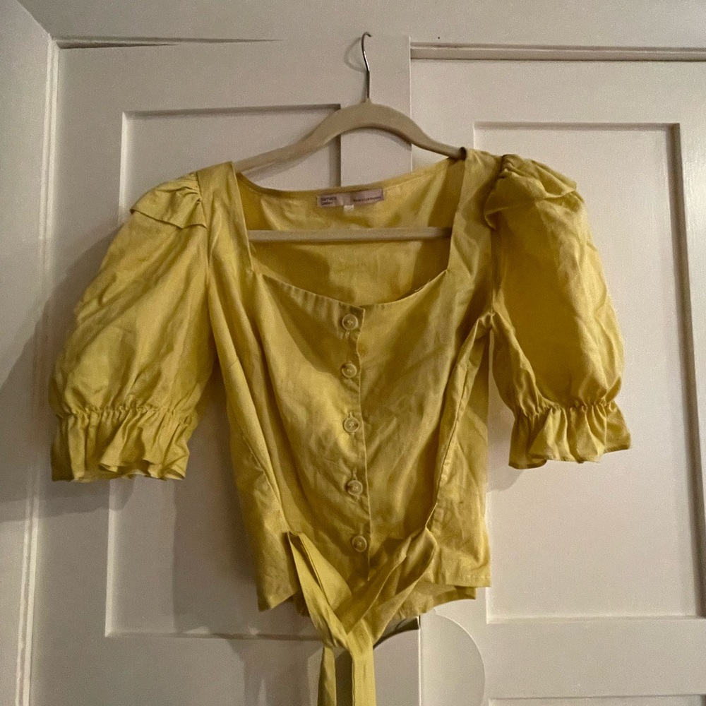 Damaris Bailey top